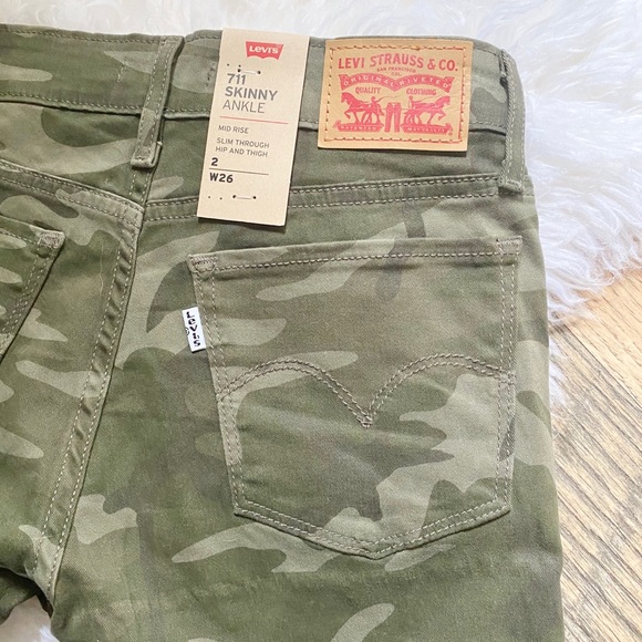 Levi's 711 Skinny Ankle Camo Jeans Green Size 2 - Picture 6 of 10